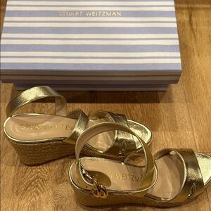 Zuzu Metallic Nappa Shoes. Like New. Excellent condition.